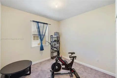 142 SE 28th Terrace Homestead FL 33033
