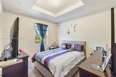 142 SE 28th Terrace Homestead FL 33033