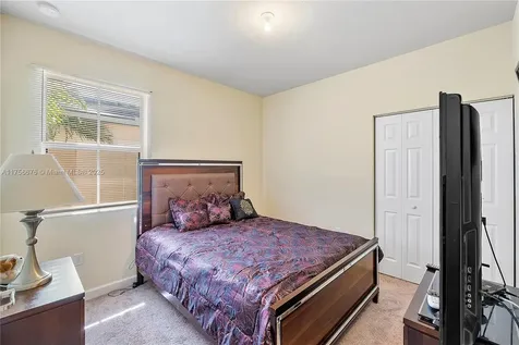 142 SE 28th Terrace Homestead FL 33033