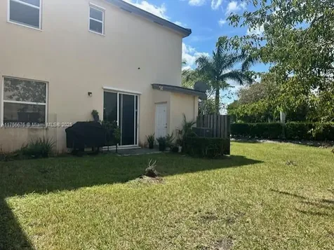 142 SE 28th Terrace Homestead FL 33033