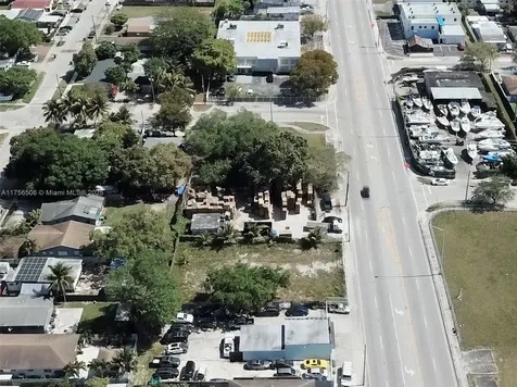 3013 NW 54th Street Miami FL 33142