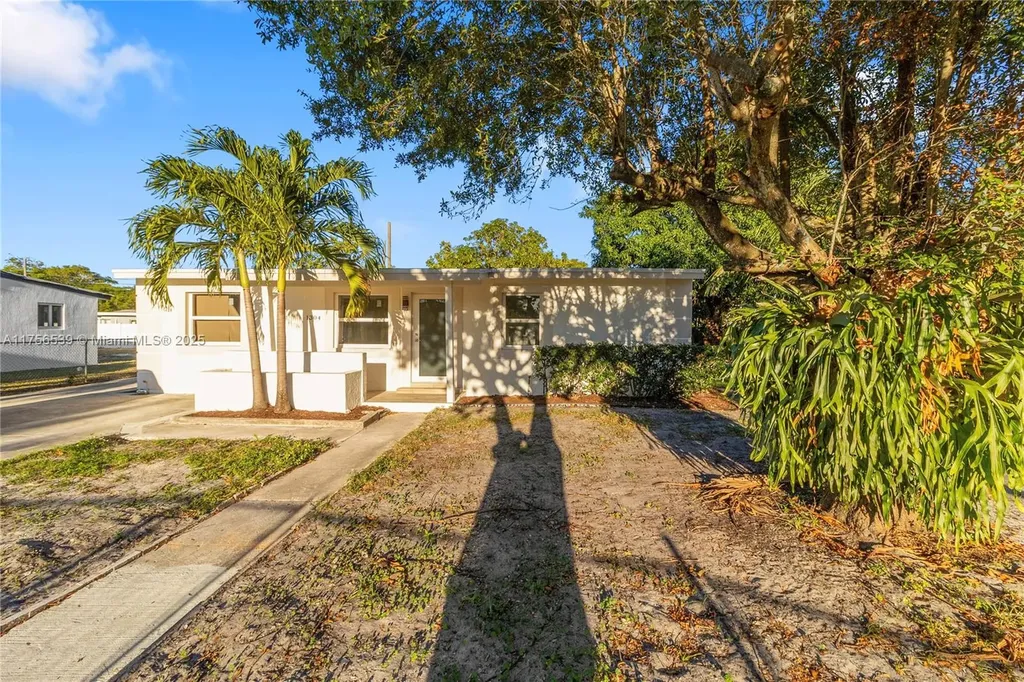 1304 NW 19th Avenue Fort Lauderdale FL 33311