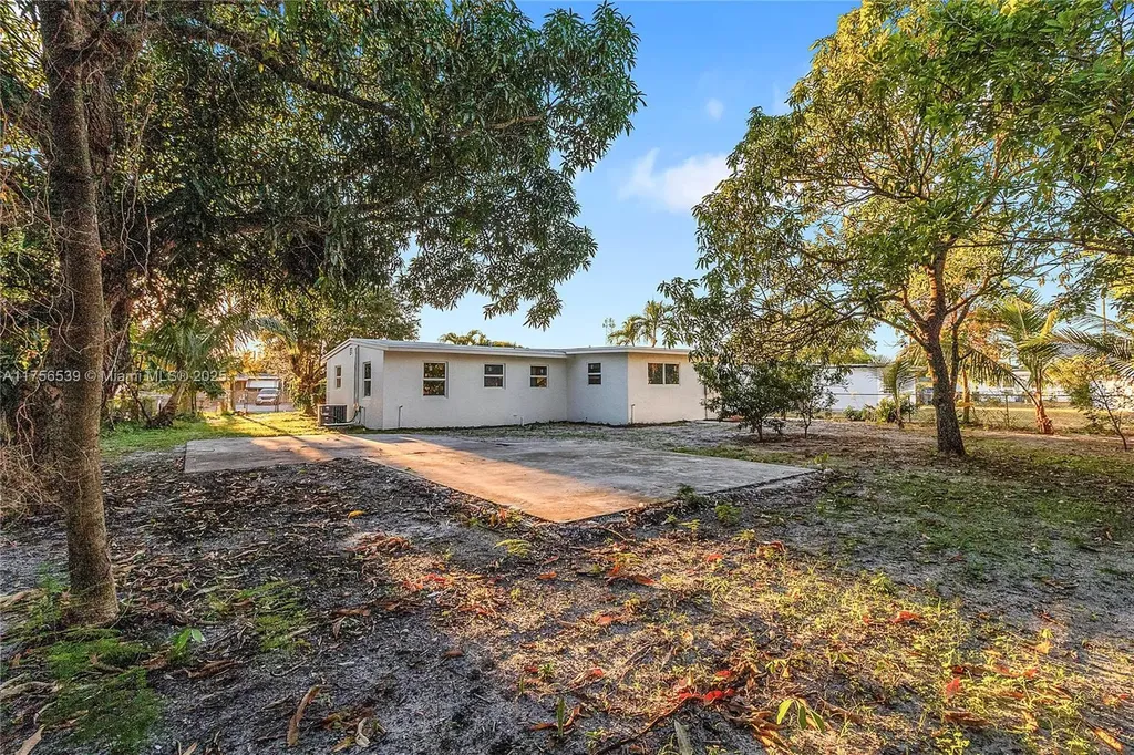 1304 NW 19th Avenue Fort Lauderdale FL 33311