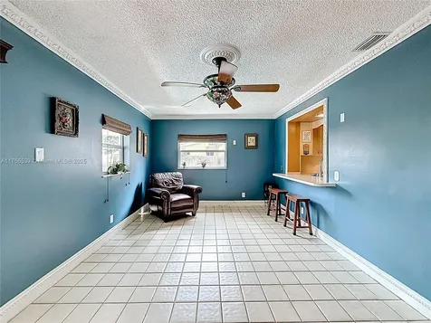 7161 SW 11th Street Pembroke Pines FL 33023