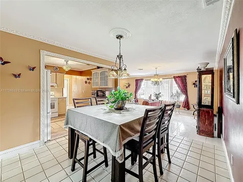 7161 SW 11th Street Pembroke Pines FL 33023