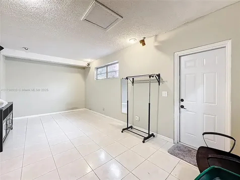 7161 SW 11th Street Pembroke Pines FL 33023