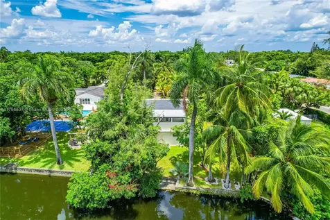 24 NW 86th Street El Portal FL 33150