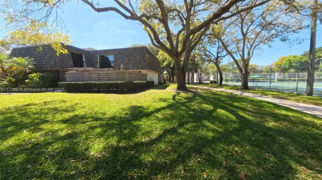 615 6th Terrace Palm Beach Gardens FL 33418