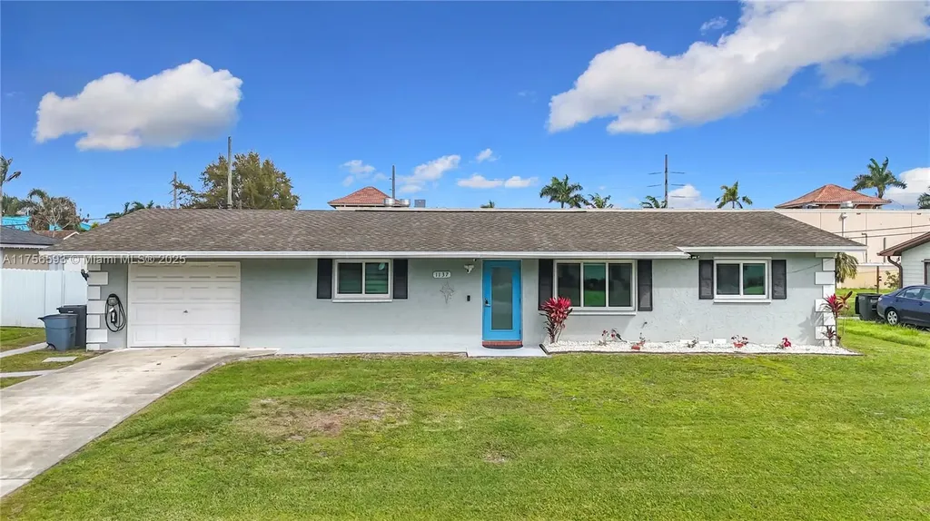 1137 SE Petunia Avenue Port St. Lucie FL 34952