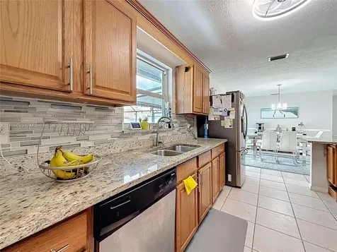 1137 SE Petunia Avenue Port St. Lucie FL 34952
