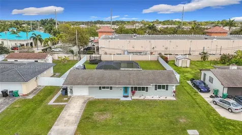 1137 SE Petunia Avenue Port St. Lucie FL 34952