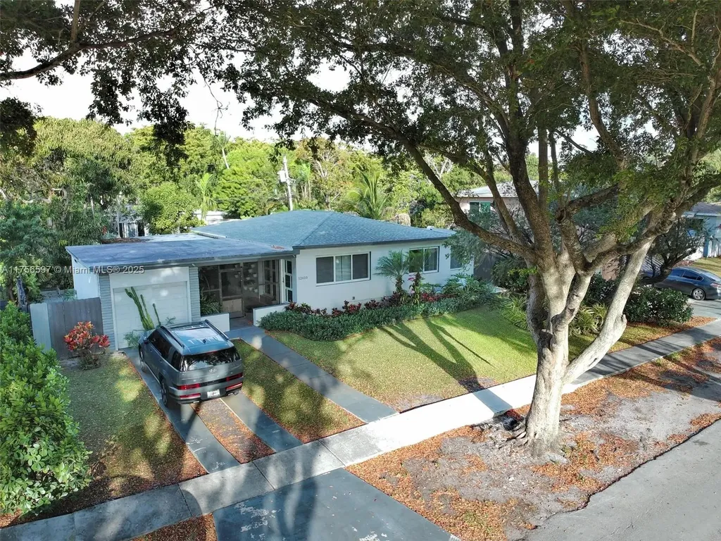 12610 NE 1st Court North Miami FL 33161