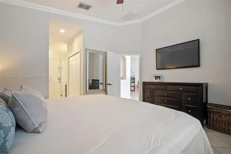 14874 SW 24th Street Miami FL 33185