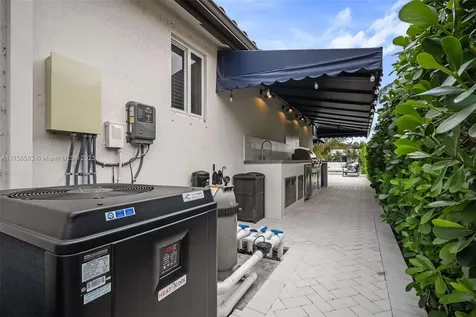 14874 SW 24th Street Miami FL 33185