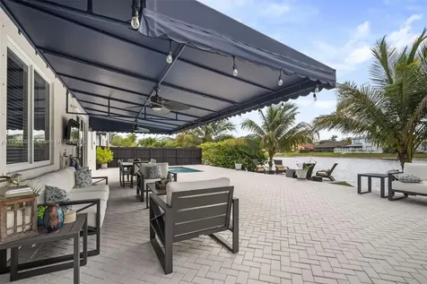 14874 SW 24th Street Miami FL 33185