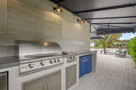 14874 SW 24th Street Miami FL 33185