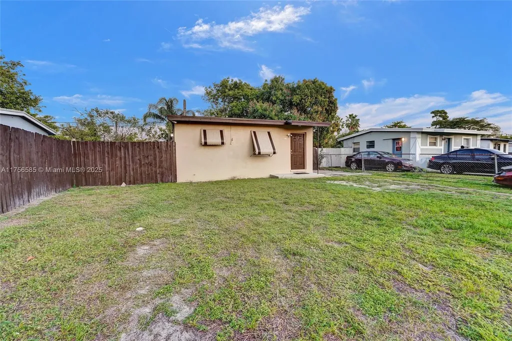 1725 Lauderdale Manor Drive Fort Lauderdale FL 33311