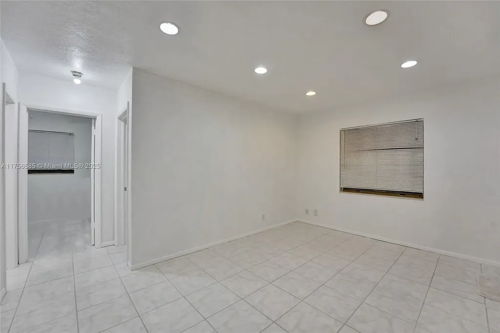 1725 Lauderdale Manor Drive Fort Lauderdale FL 33311