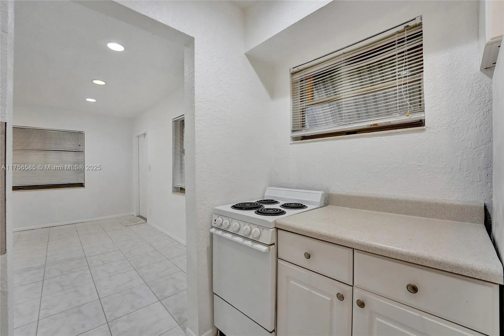 1725 Lauderdale Manor Drive Fort Lauderdale FL 33311