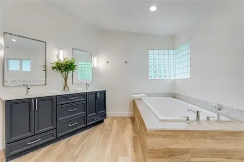 15740 SW 75th Avenue Palmetto Bay FL 33157