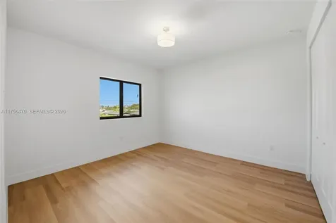 2725 SW 65th Avenue Miami FL 33155