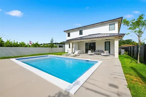 2725 SW 65th Avenue Miami FL 33155
