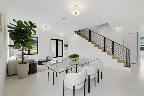 2725 SW 65th Avenue Miami FL 33155