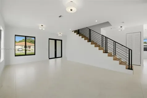 2725 SW 65th Avenue Miami FL 33155