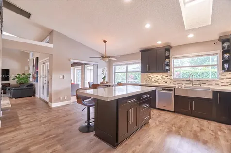 8822 NW 45th Street Coral Springs FL 33065