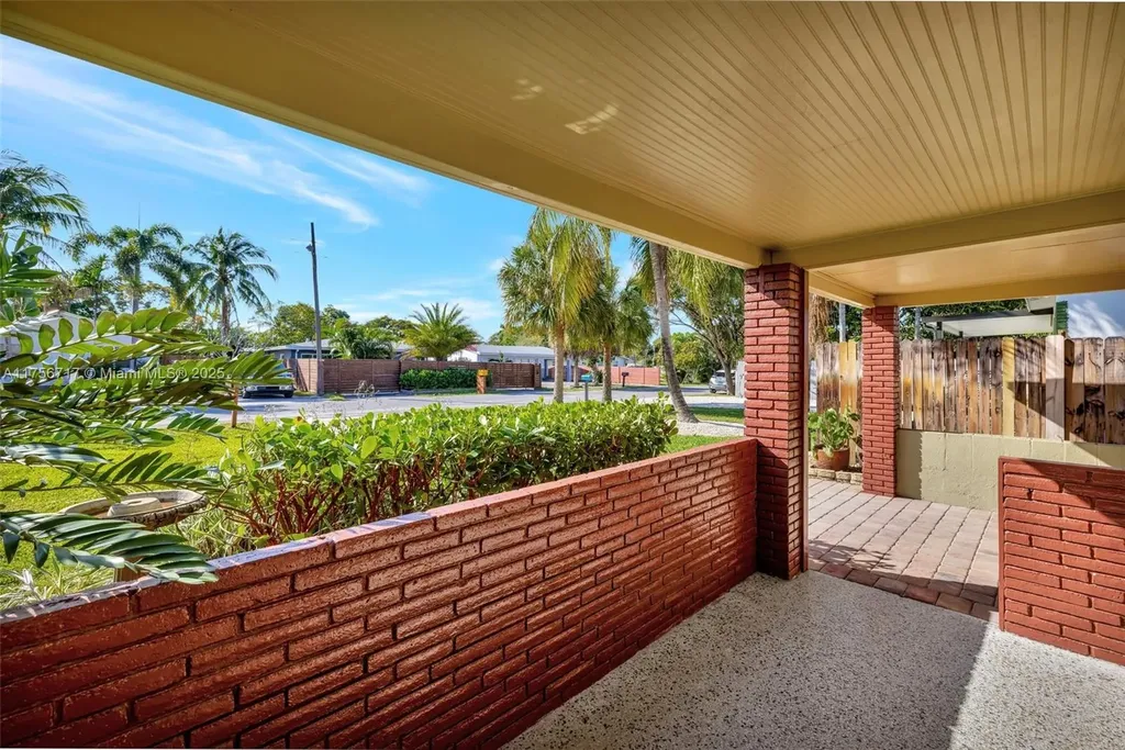 1732 NW 7th Avenue Fort Lauderdale FL 33311