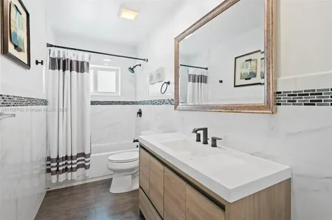 10880 SW 120th Street Miami FL 33176