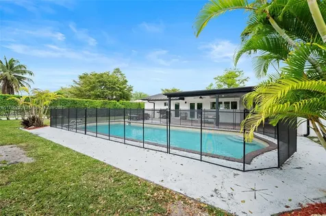 10880 SW 120th Street Miami FL 33176