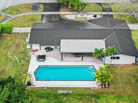 10880 SW 120th Street Miami FL 33176