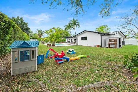 10880 SW 120th Street Miami FL 33176