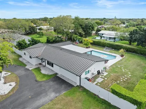 10880 SW 120th Street Miami FL 33176
