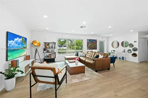 10880 SW 120th Street Miami FL 33176