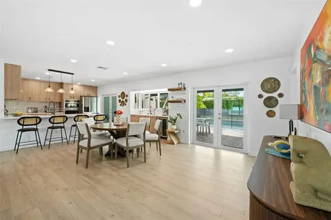 10880 SW 120th Street Miami FL 33176