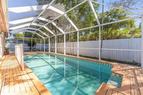 10500 NW 2nd Court Plantation FL 33324