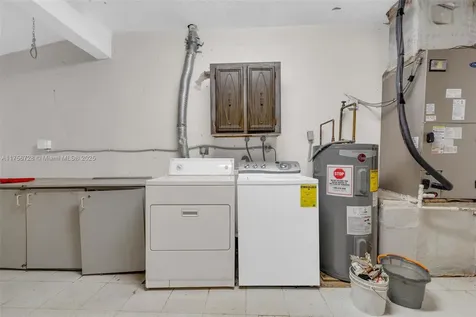 10500 NW 2nd Court Plantation FL 33324
