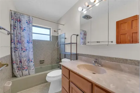 10500 NW 2nd Court Plantation FL 33324