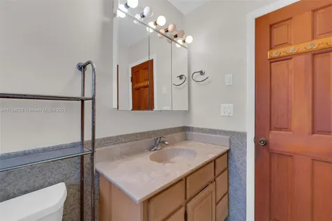 10500 NW 2nd Court Plantation FL 33324