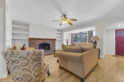 10500 NW 2nd Court Plantation FL 33324