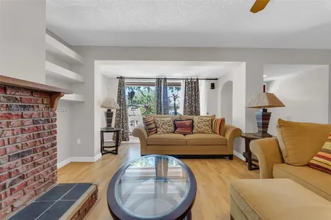 10500 NW 2nd Court Plantation FL 33324