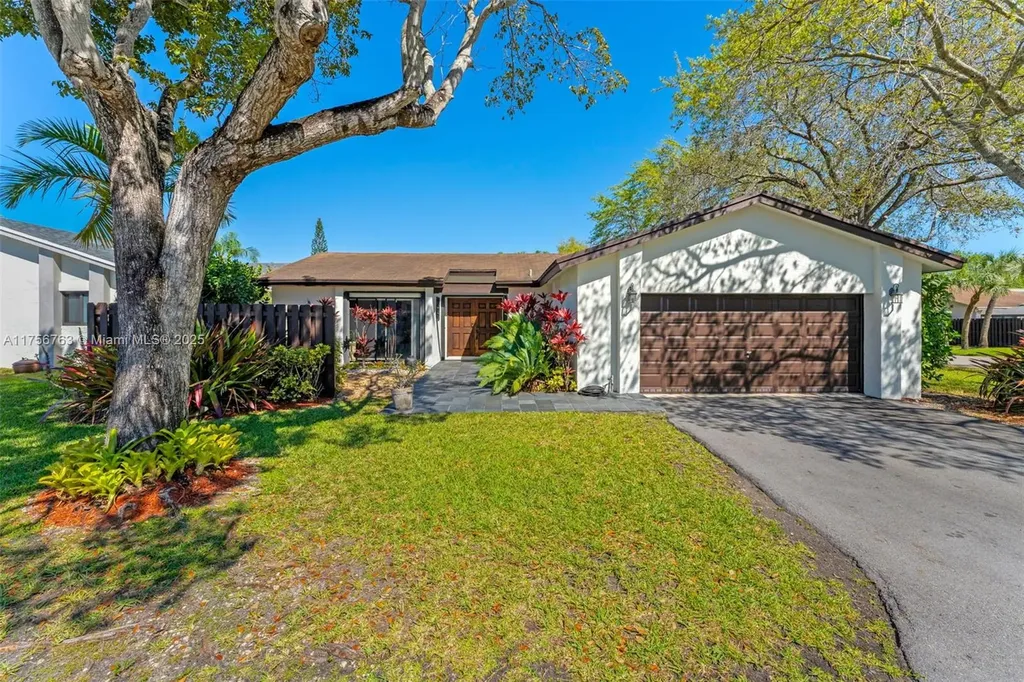 13607 SW 114th Lane Miami FL 33186