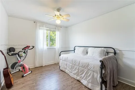 17974 SW 137th Place Miami FL 33177