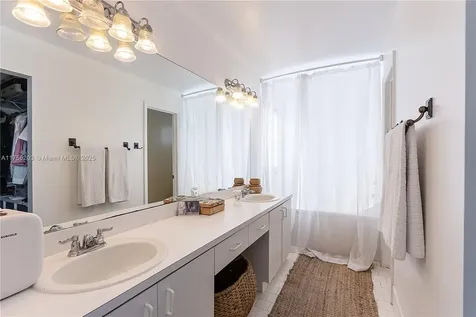 17974 SW 137th Place Miami FL 33177