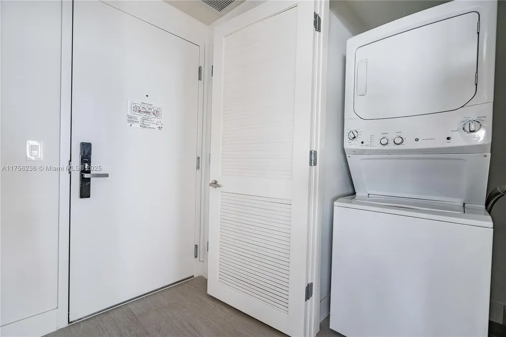 4010 S Ocean Drive Hollywood FL 33019