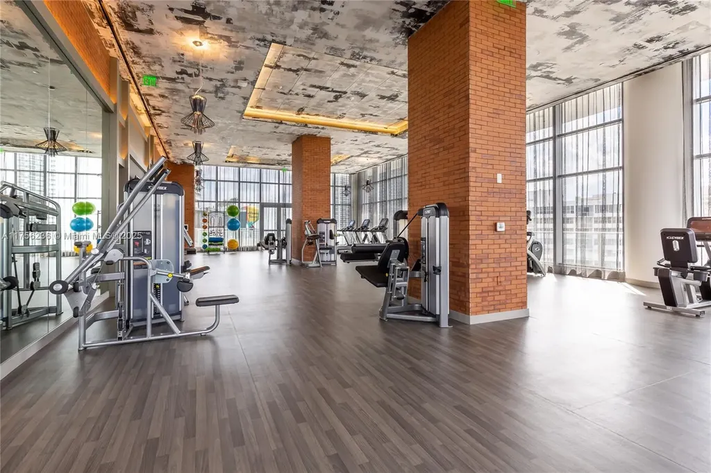 4010 S Ocean Drive Hollywood FL 33019