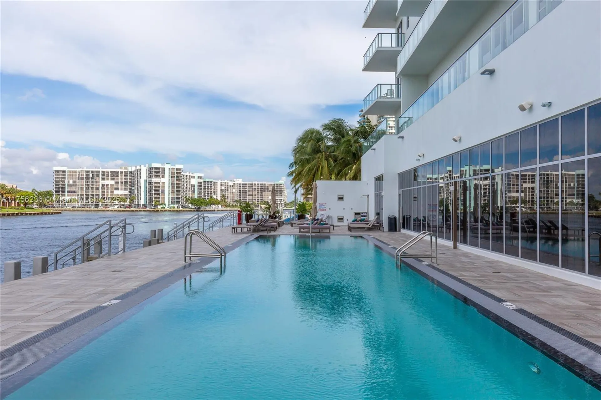 4010 S Ocean Drive Hollywood FL 33019