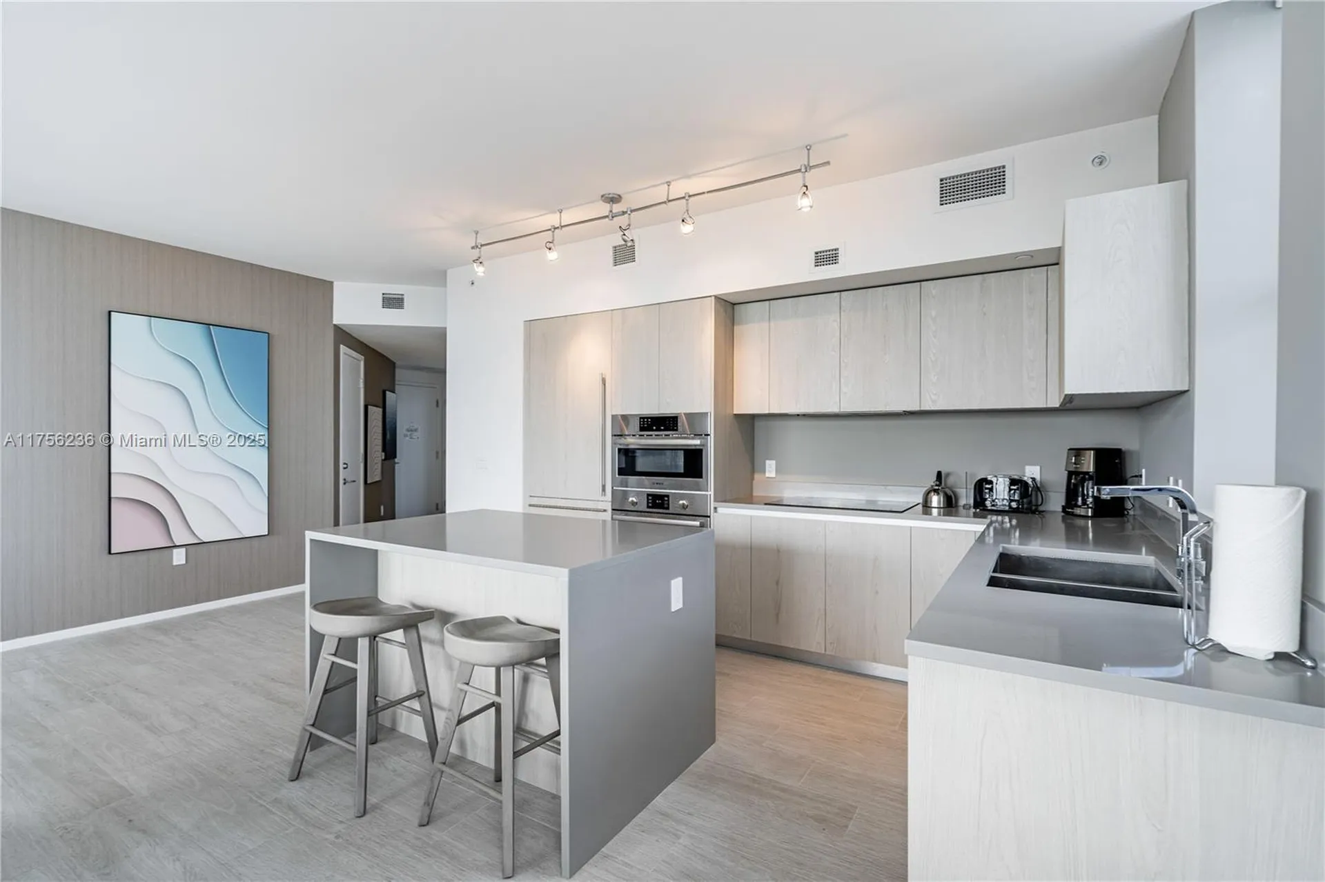 4010 S Ocean Drive Hollywood FL 33019